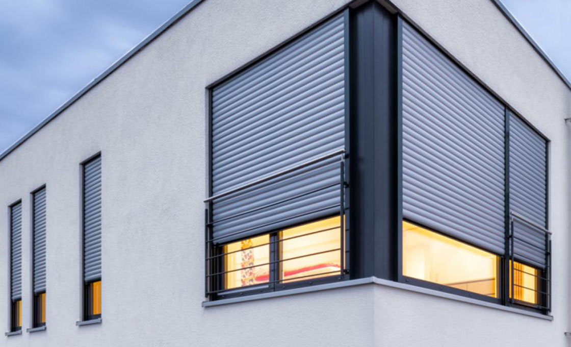 Herkömmliche Rollladentür, die Aluminium-Schnelllauftüren ersetzen