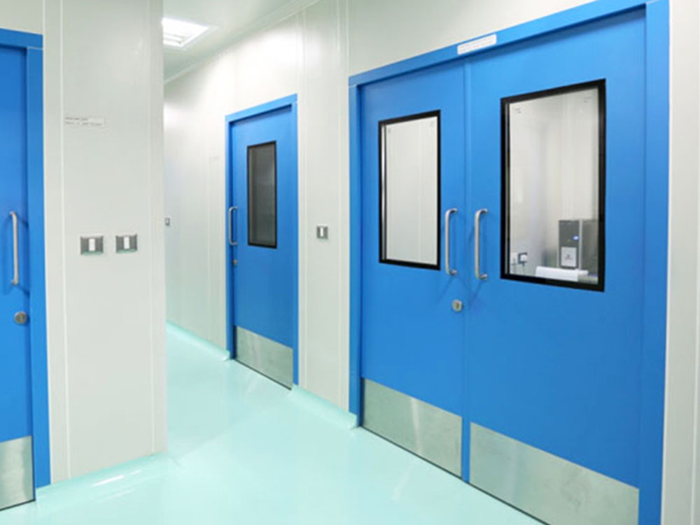 Flush-surface hermetic clean room doors for pharma and electronics