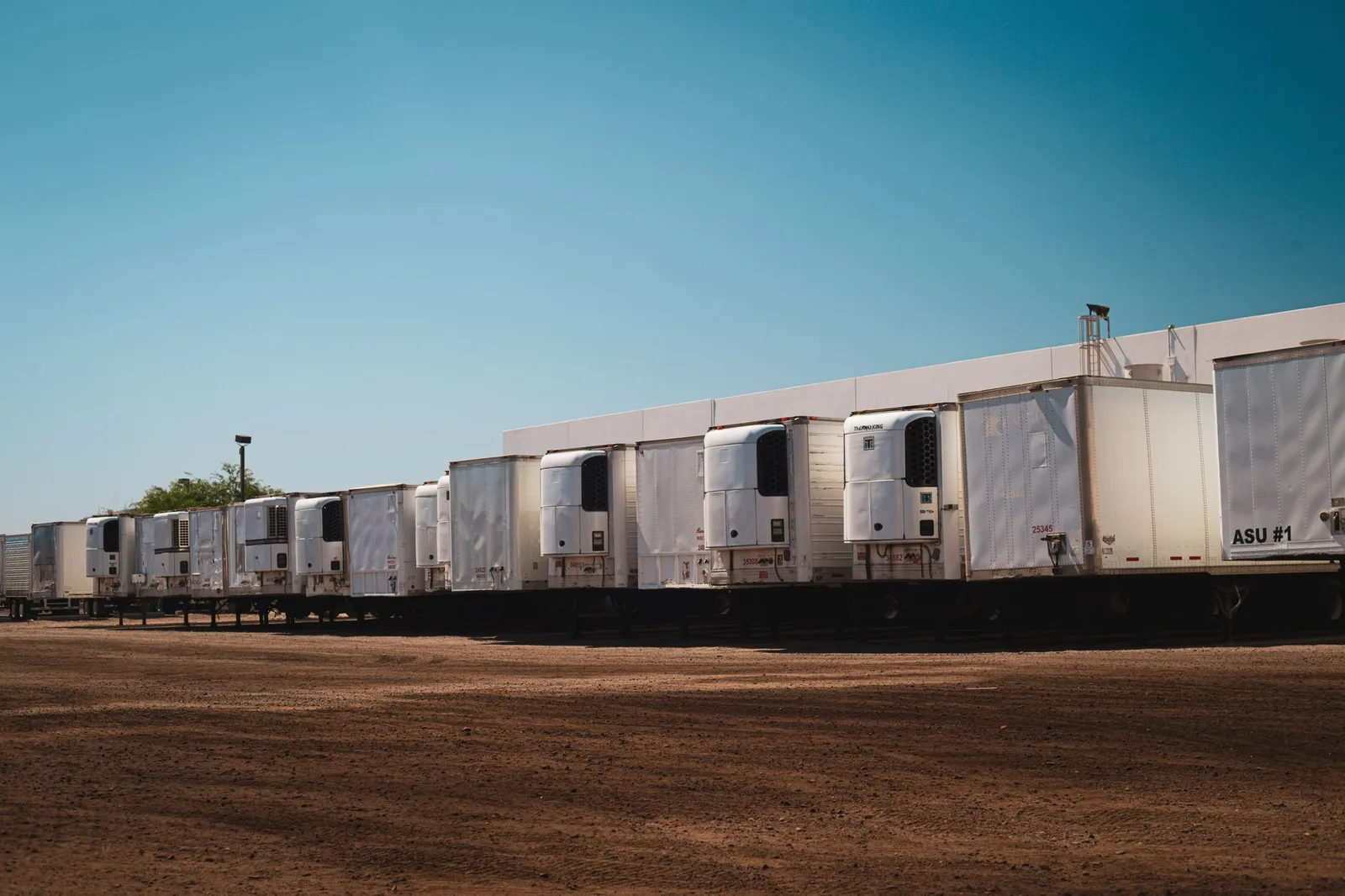Gewerbliches Cold-Chain-Logistiklager-Eingang mit heavy-duty isolierter Kälteraumtür