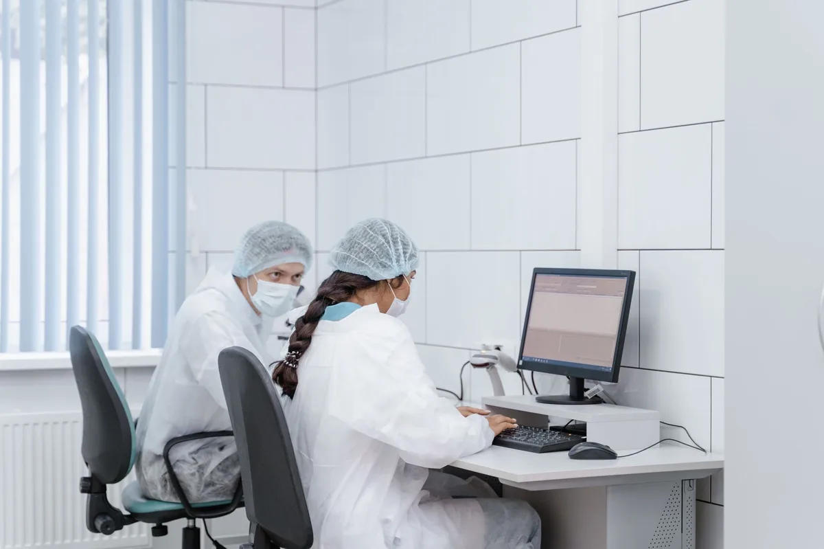 Clean room door selection engineering review in pharmaceutical facility