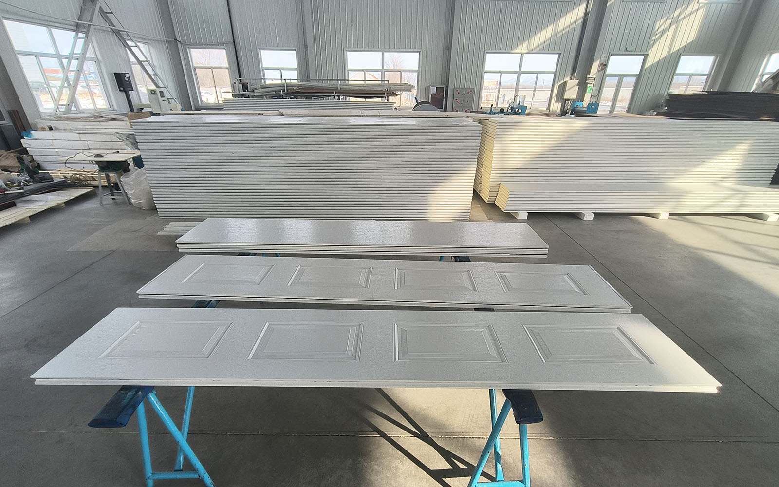 Quality inspection and export packing at RAX door factory