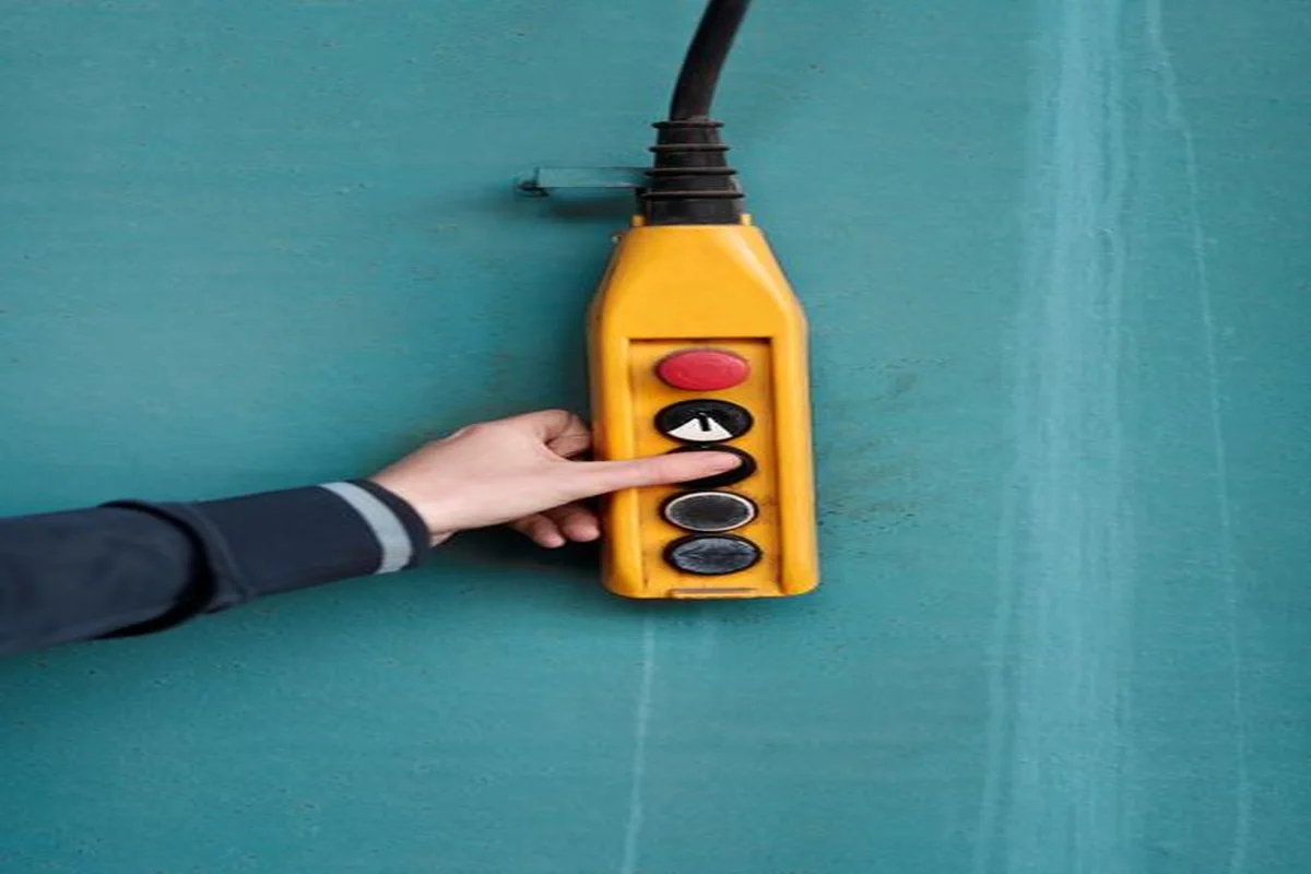 Notaus-Druckknopf für Reinraum-Türverriegelung Fail-Safe-Lösung